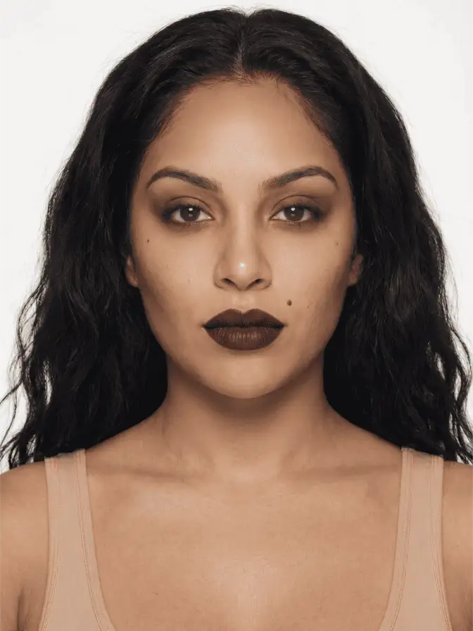Dark Academia makeup look